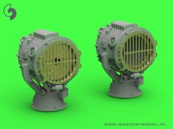 画像10: MASTER[SM-350-115]1/350 WWI ドイツ 軽巡洋艦SMSエムデン 1.1m探照灯(4個入)