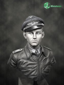 画像13: トリファクトリー[MJ09-010]1/9 ドイツ空軍エース”エーリッヒ・ハルトマン”