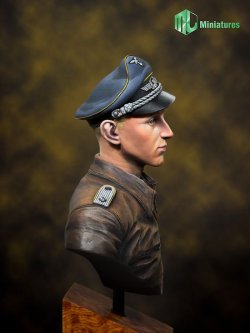 画像4: トリファクトリー[MJ09-010]1/9 ドイツ空軍エース”エーリッヒ・ハルトマン”