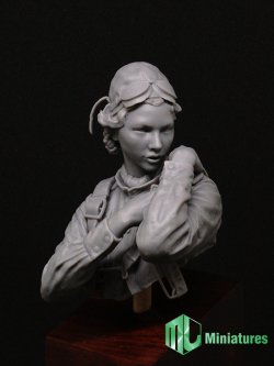 画像1: トリファクトリー[MJ10-008]1/10 WWII 露/ソ 赤色空軍 女性パイロット「夜の魔女」胸像