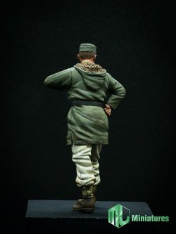 画像5: トリファクトリー[MJ35008]1/35 WWII独 武装親衛隊擲弾兵将校(2)冬季防寒服