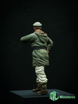 画像12: トリファクトリー[MJ35008]1/35 WWII独 武装親衛隊擲弾兵将校(2)冬季防寒服