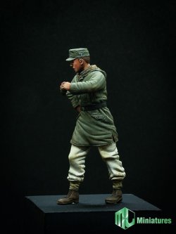 画像7: トリファクトリー[MJ35008]1/35 WWII独 武装親衛隊擲弾兵将校(2)冬季防寒服