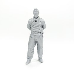画像1: MacOne Models[MAC35801]1/35 WWIIドイツ戦車搭乗員B 防寒ズボンを着た戦車兵