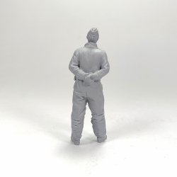 画像4: MacOne Models[MAC35801]1/35 WWIIドイツ戦車搭乗員B 防寒ズボンを着た戦車兵