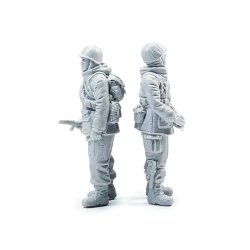 画像3: MacOne Models[MAC48601]1/48 WWIIアメリカ陸軍歩兵 冬季装備のGI(2体入)