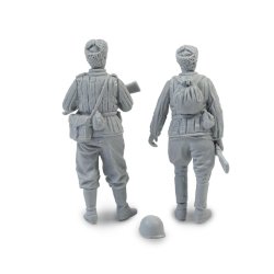 画像3: MacOne Models[MAC48604]1/48 WWIIソビエト防寒姿の赤軍歩兵セット(2体入)