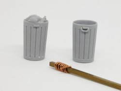 画像7: MacOne Models[MAC35180]1/35 ゴミ箱に群がるネズミと猫