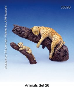 画像1: マンティス・ミニチュアズ[Man35098]1/35 動物セット26 樹上の豹 (1)