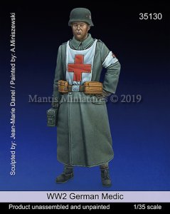 画像1: マンティス・ミニチュアズ[Man35130]1/35 WWII 独 ドイツ陸軍衛生兵 (1)