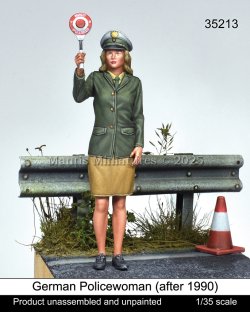 画像1: マンティス・ミニチュアズ[Man35213]1/35 現用 ドイツ 女性警察官(1990年以降)