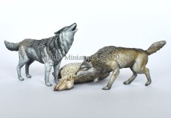 画像2: マンティス・ミニチュアズ[Man35138]1/35 動物セット37 獲物を仕留めた狼の番い