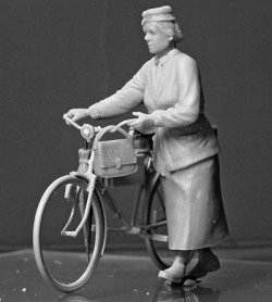 画像2: マスターボックス[MSB35166] 1/35 欧州民間女性用自転車+婦人1体 WW-II-エッチングパーツ