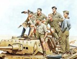 マスターボックス[MB3561] 1/35 独・DAKアフリカ軍団ロンメル将軍＆司令部将校・戦車上