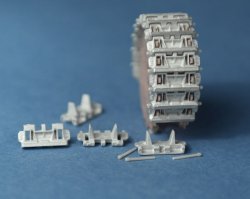 画像3: Master Club[MTL-35057] 1/35 38(t)戦車 初期型 連結可動履帯(金属製)