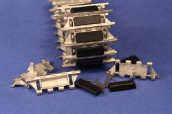 画像1: Master Club[MTL-35079]1/35 現用英 チーフテン 連結可動履帯(金属製)