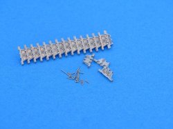 画像2: Master Club[MTL-35142]1/35 特二式内火艇カミ車 連結履帯(後期型)