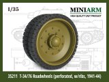 Miniarm[B35211]1/35 WWII 露/ソ T-34/76用スリッド有穴開きタイヤ付プレス転輪セット1941〜44 (ズベズダ/ドラゴン/ミニアート用)