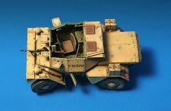 画像7: ミニアート[MA35067]1/35　ディンゴ Mk.Ib イギリス軍 偵察用装甲車 w/クルー