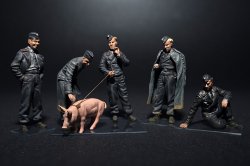 画像2: ミニアート[MA35198]1/35 休息中のドイツ戦車兵フィギュア５体＆ブタ１匹