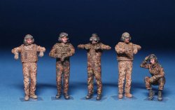 画像2: ミニアート[MA37032]1/35 ドイツ連邦軍タンククルー5体入