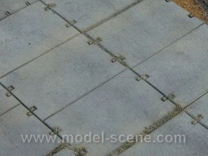 画像1: Model Scene[41702]1/120(TTスケール) コンクリート製パネル タイプIII (1)