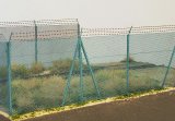 Model Scene[48140]1/72-1/87 高い金網フェンス 有刺鉄線付