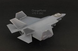 画像3: オレンジホビー[A72010]1/72 現用 米 アメリカ海軍 ロッキードマーチン F-35C