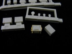 画像2: オレンジホビー[G35-010]1/35WWII独 FuG.Spr.D 自走砲用無線機セット