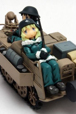 画像4: プラッツ[GLT-01] 1/35 少女終末旅行 ケッテンクラート w/チト&ユーリ フィギュア2体セット