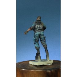 画像3: Paracel Miniatures[APO3501]1/35 現用 SF ダークファンタジー ゾンビと化した スワット隊員