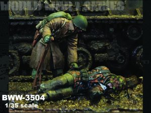 画像1: Paracel Miniatures[BWW3504]1/35 戦利品を漁るGIと親衛隊歩兵(2体セット) (1)