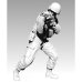 画像2: Paracel Miniatures[MW3555]1/35 現用 現代の東欧兵士 2014年＃A AK射撃中 (2)