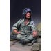 画像2: Paracel Miniatures[NVA3517]1/35 ベトナム戦争 NVA(北ベトナム正規軍)     戦車兵 胡坐をかく射撃手 (2)