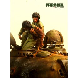 画像3: Paracel Miniatures[VN1816]1/35 北ベトナム正規軍 戦車被弾！先に行け！脱出するNVA戦車兵4体セット