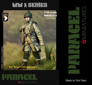 画像1: Paracel Miniatures[WW3511]1/35 WWII米 空挺兵 #9 スノー(第三ライフル射手) (1)