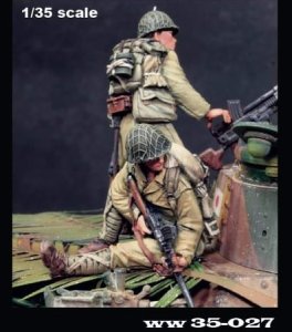 画像1: Paracel Miniatures[WW35-027]1/35 WWII日本帝国陸軍 戦車跨乗兵セットB 車上の跨乗兵 (1)
