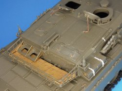 画像4: Passion Models[P35-096] 1/35 陸上自衛隊 90式戦車エッチングセット（チェーン付）（タミヤMM35208/MM35236/MM35260用）