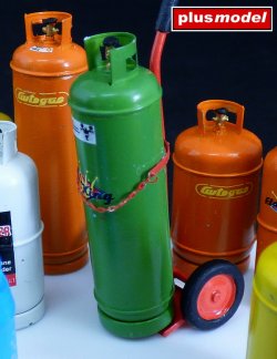 画像2: PlusModel[PM520]1/35 Gas bottles-big