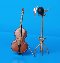PlusModel[PM089]1/35コントラバスとコート掛け