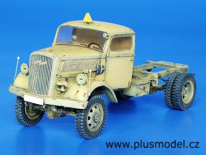 画像1: PlusModel[PM156]1/35WWII独 オペルブリッツ四輪駆動改造セット(イタレリ用) (1)