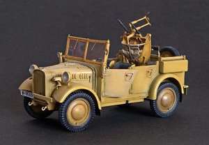 画像1: PlusModel[PM280]1/35WWII独 ストゥバー Kfz.4 対空車両(フルキット) (1)