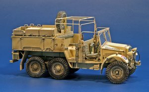 画像1: PlusModel[PM321]1/35WWII英 モーリス・コマーシャル砲兵牽引車(フルキット) (1)