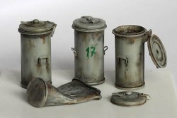 画像1: PlusModel[PM367]1/35金属ゴミ箱/潰れたゴミ箱