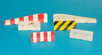 PlusModel[4043]1/48現用 ロードブロック(短)