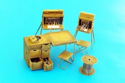 画像1: PlusModel[PM440]1/35WWII米 野戦電話交換機