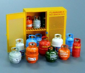 画像1: PlusModel[PM518]Gas bottles (1)