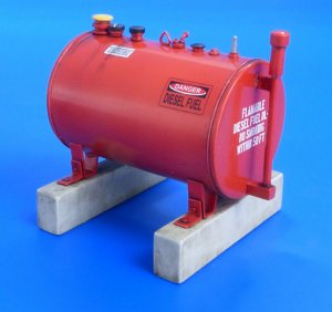 画像1: PlusModel[PM533]U.S.300 gallon fuel tank (1)