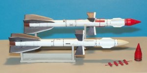 画像1: PlusModel[AL4003]1/48露 空対空ミサイルR-27R AA-10 アラモA(2発) (1)
