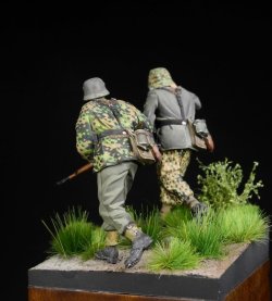 画像4: Rado Miniatures[RDM35006] 1/35 WWII独 第5SS装甲師団ヴィーキング ポーランド1944(2体セット)